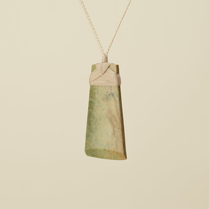 Toki Raukaraka Pounamu Large Pendant, Tan Binding
