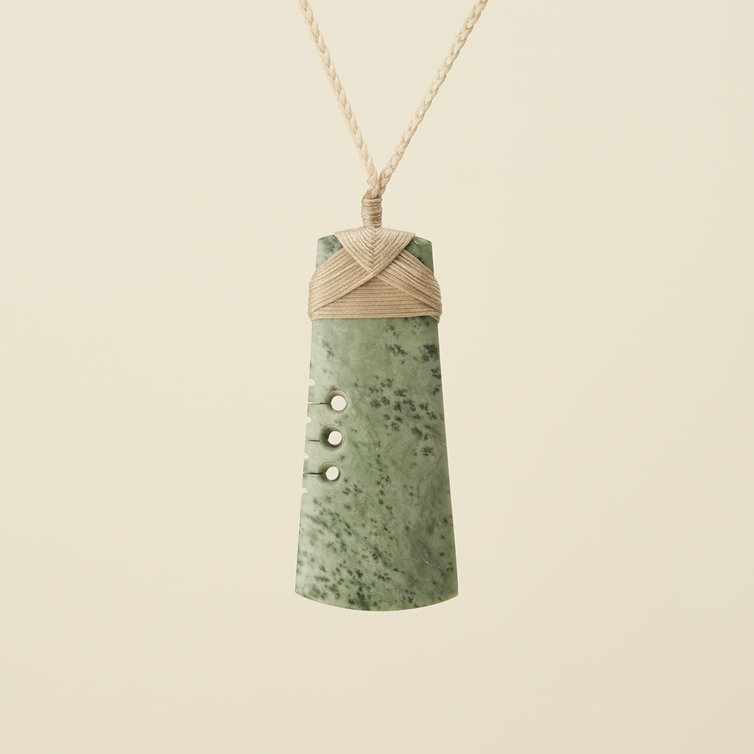 Notched Toki Kōkopu Pounamu Large Pendant