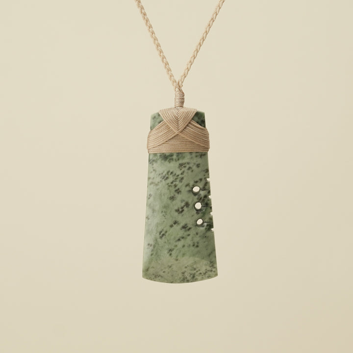 Notched Toki Kōkopu Pounamu Large Pendant