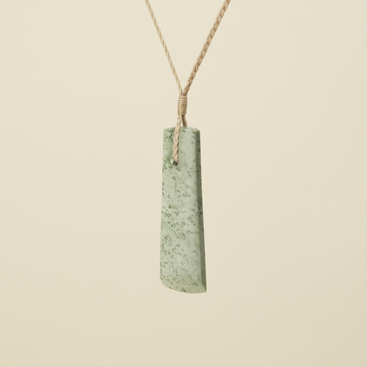 Toki Kōkopu Pounamu Medium Large Pendant