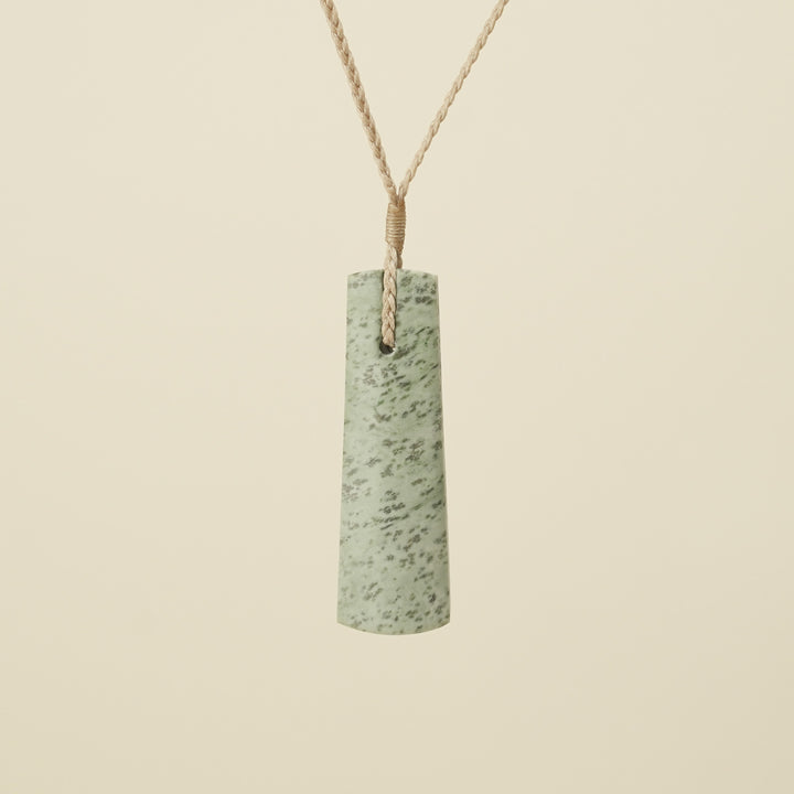 Toki Kōkopu Pounamu Medium Large Pendant