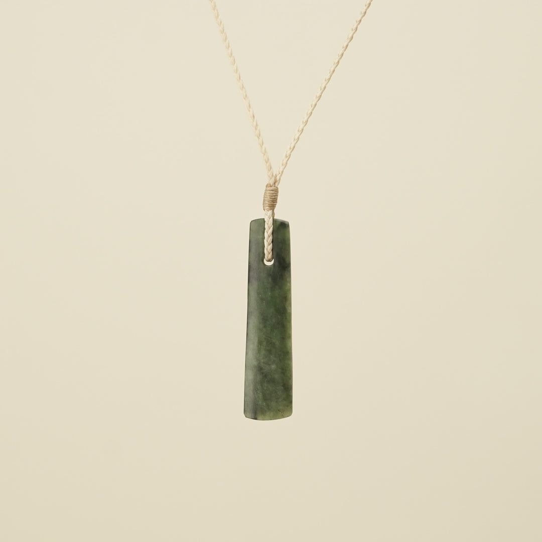 Toki Kawakawa Pounamu Small Pendant, Tan Binding