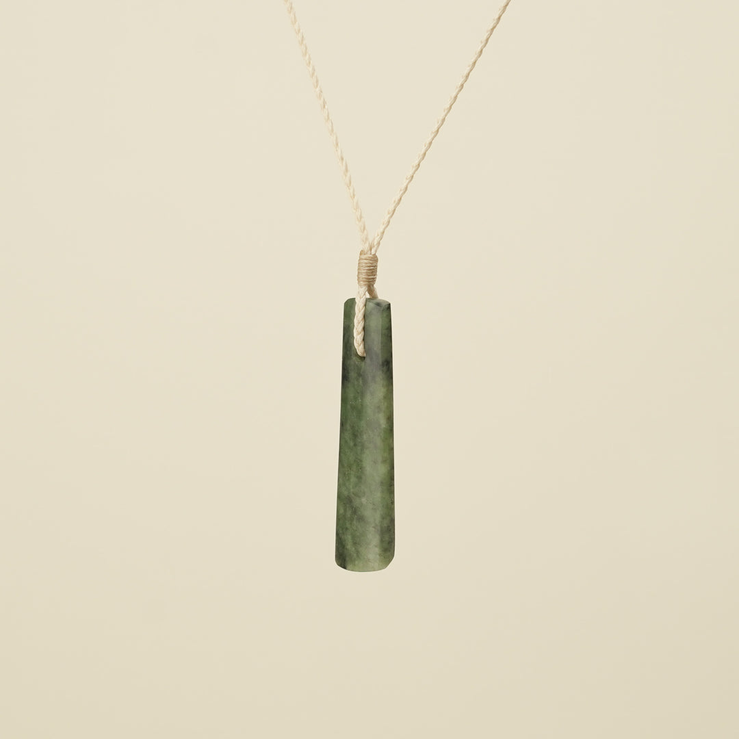 Toki Kawakawa Pounamu Small Pendant, Tan Binding