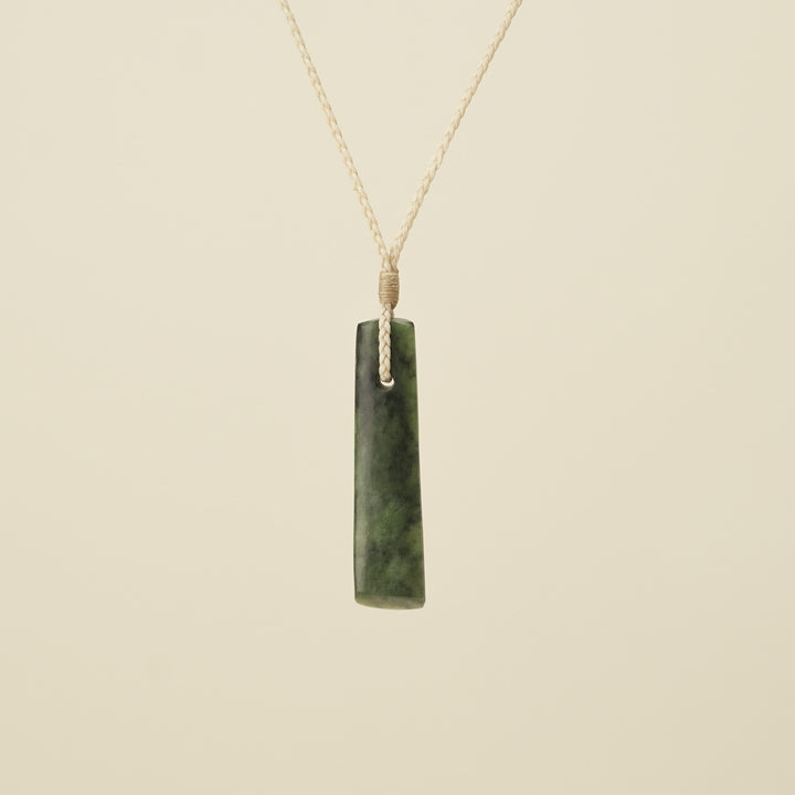 Toki Kawakawa Pounamu Small Pendant, Tan Binding