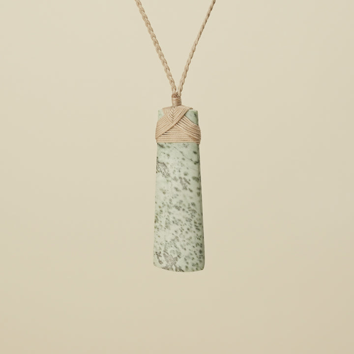 Toki Kōkopu Pounamu Medium Large Pendant