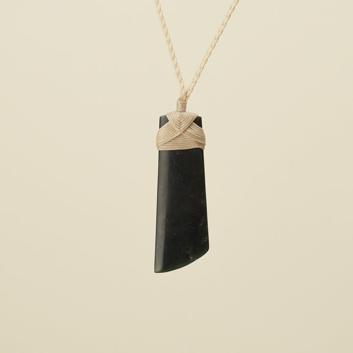Kawakawa Toki Medium Pounamu Pendant, Tan Binding
