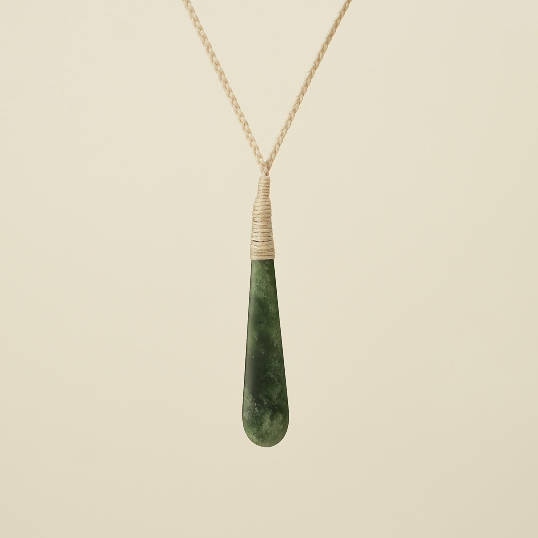 Roimata Teardrop Kawakawa Medium Pendant, Tan Binding