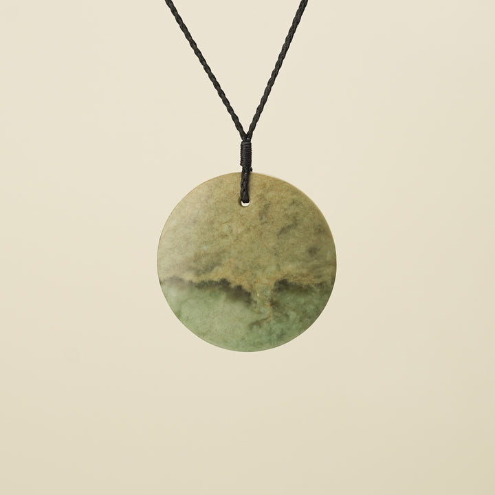 Porowhita Raukaraka Pounamu Large, Black Binding