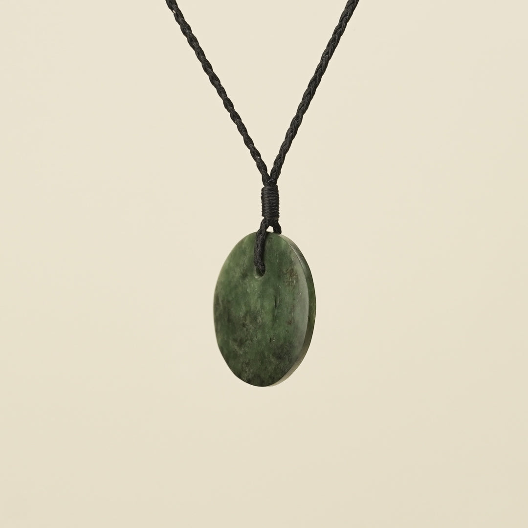 Porowhita Circle of Life Kawakawa Pounamu Small, Black Binding