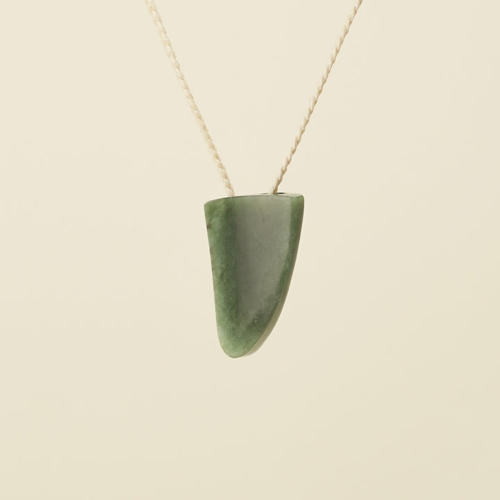Niho Tooth Inanga Pounamu Small Pendant