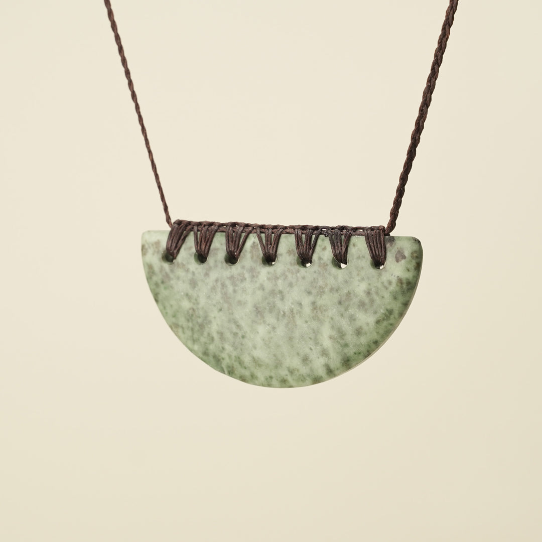 Kōuma Breastplate Kōkopu Pounamu Large Pendant