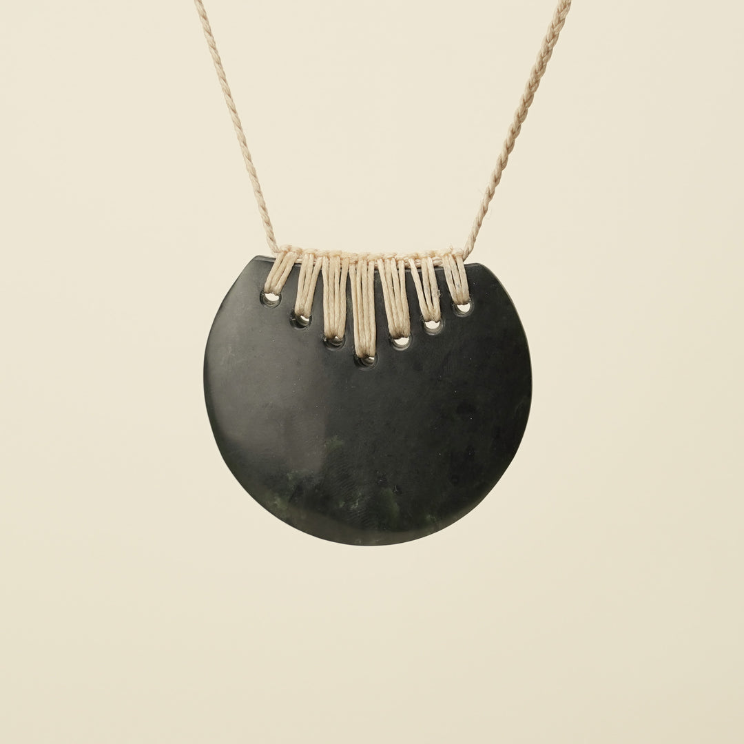 Kōuma Breastplate Kawakawa Pounamu Large Pendant