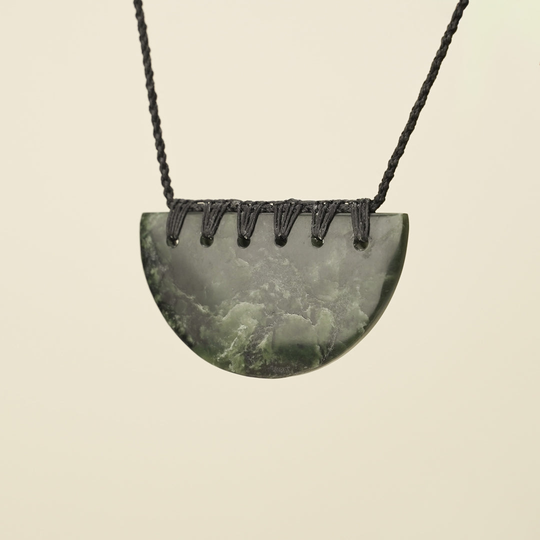 Kōuma Breastplate Kawakawa Pounamu Large Pendant