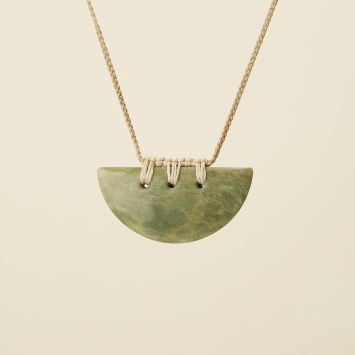 Kōuma Breastplate Raukaraka Pounamu Medium Pendant