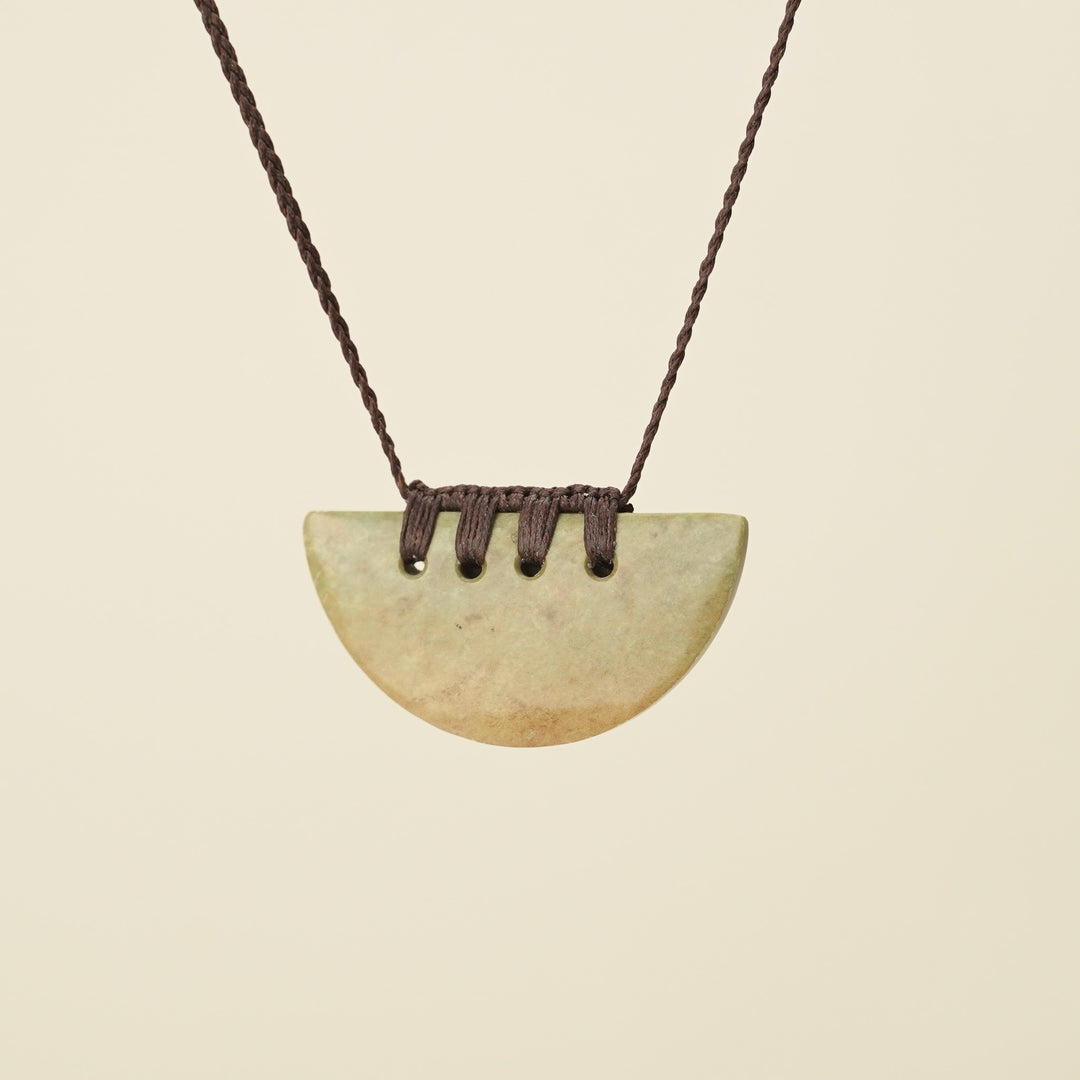 Kōuma Breastplate Raukaraka Pounamu Medium Pendant, Brown Binding