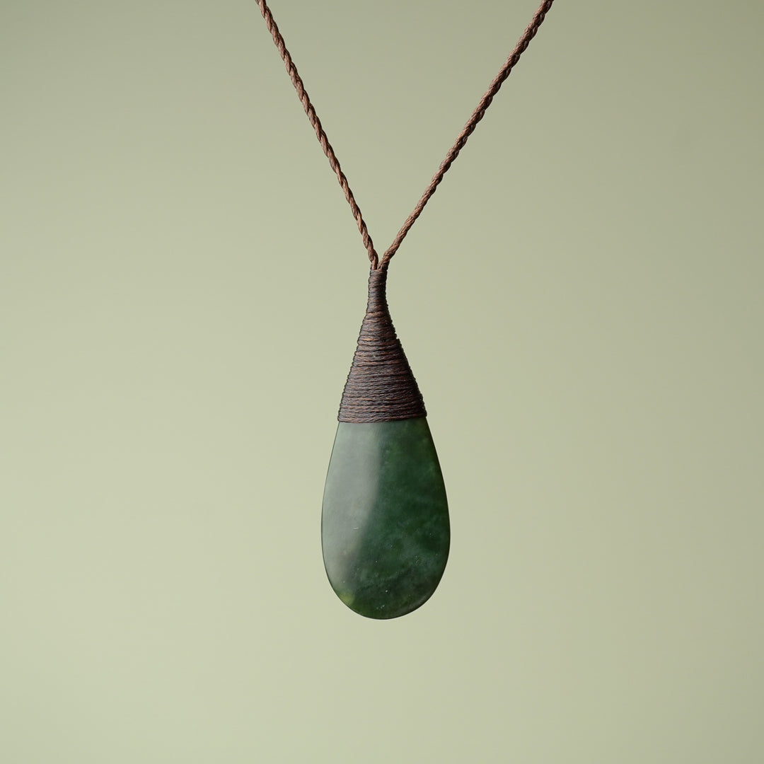 Medium Bound Roimata Pendant