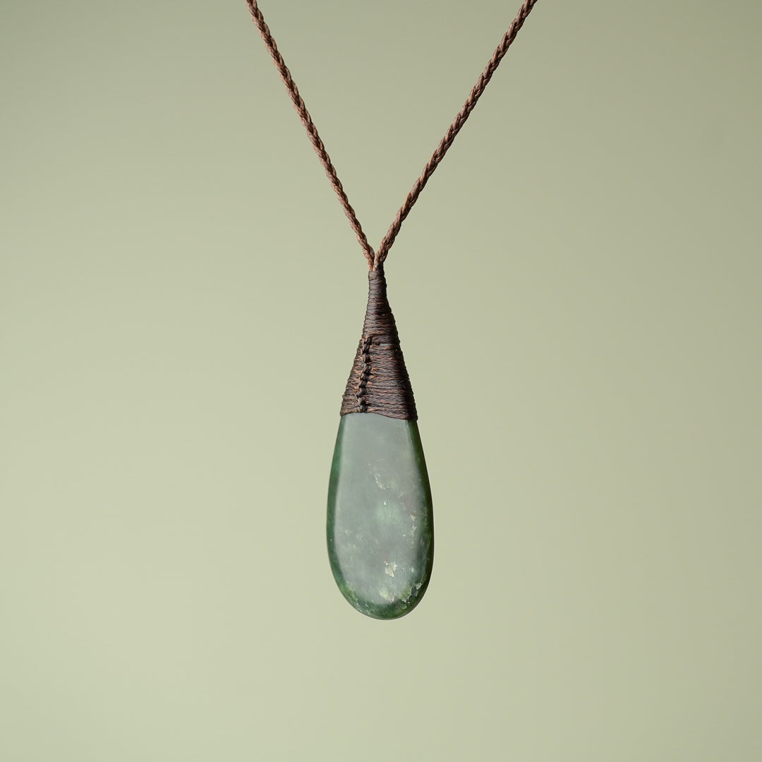 Medium Bound Roimata Pendant