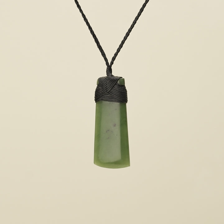 Kahurangi Toki Medium Pounamu