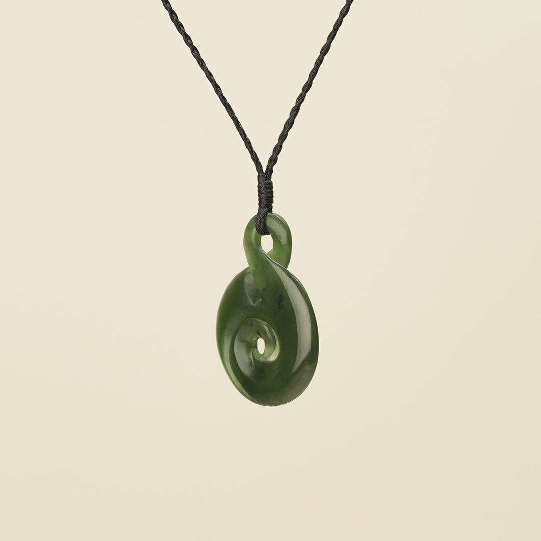 Pikorua Koru – Pounamu Medium Pendant