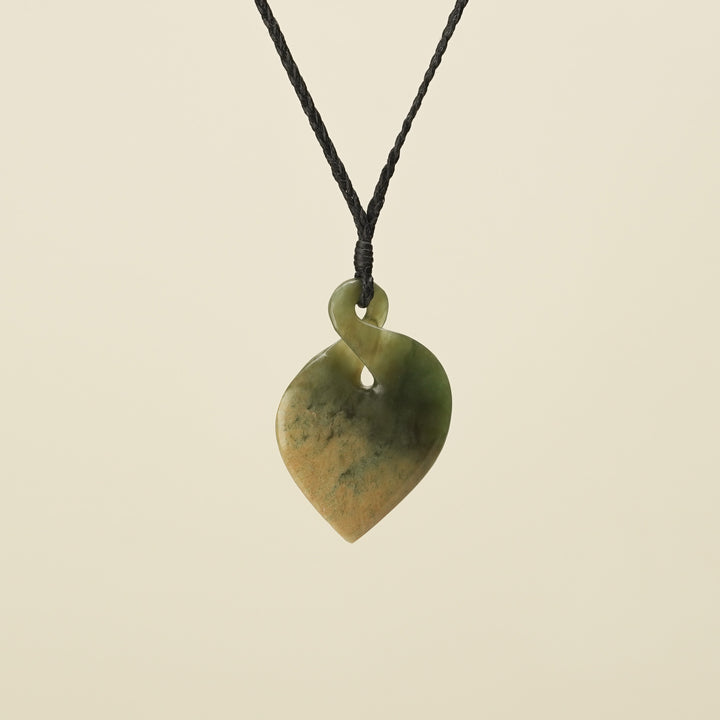 Pikorua Raukaraka Pounamu Pendant