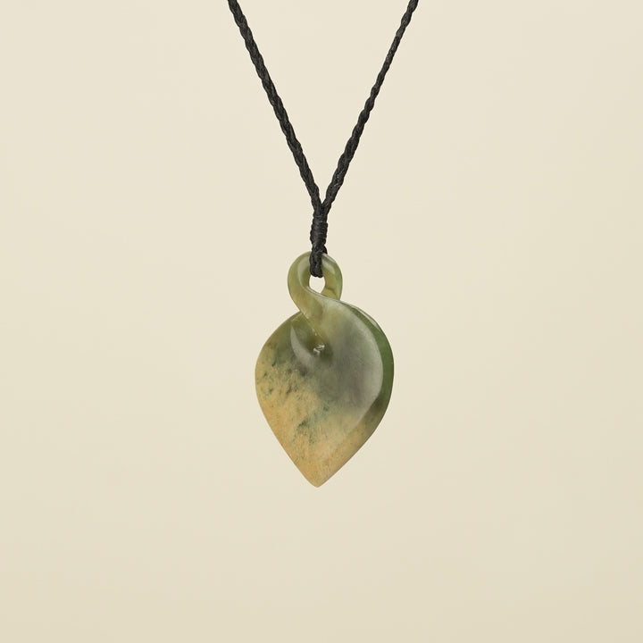 Pikorua Raukaraka Pounamu Pendant