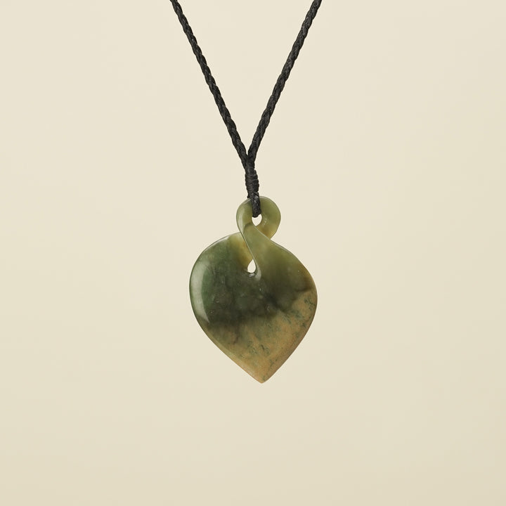 Pikorua Raukaraka Pounamu Pendant