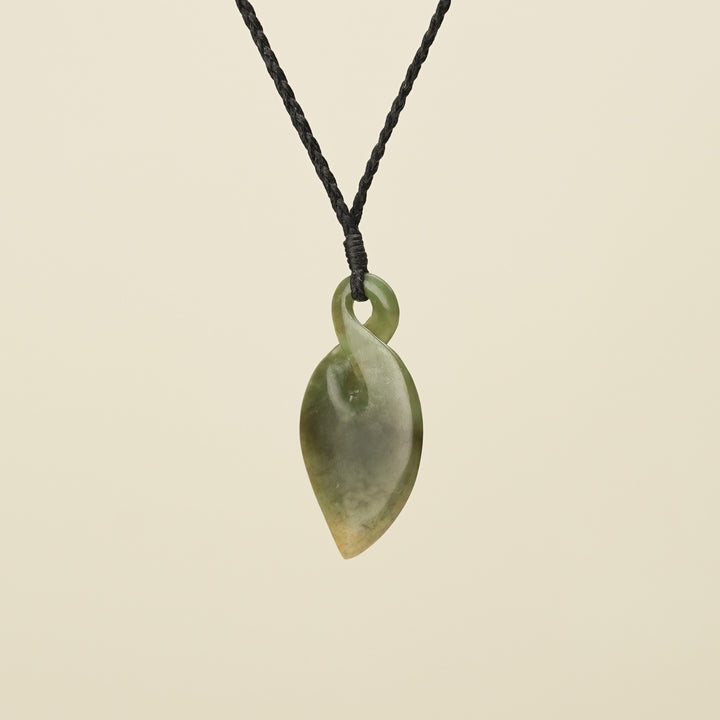 Raukaraka Pounamu Pikorua Pendant