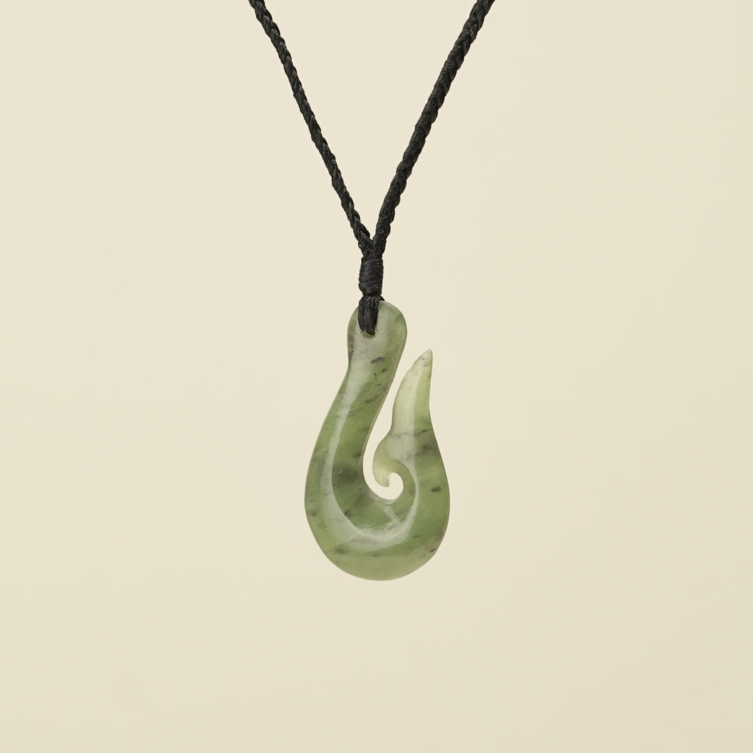 Hei Matau Whale's Tail Pounamu – Medium