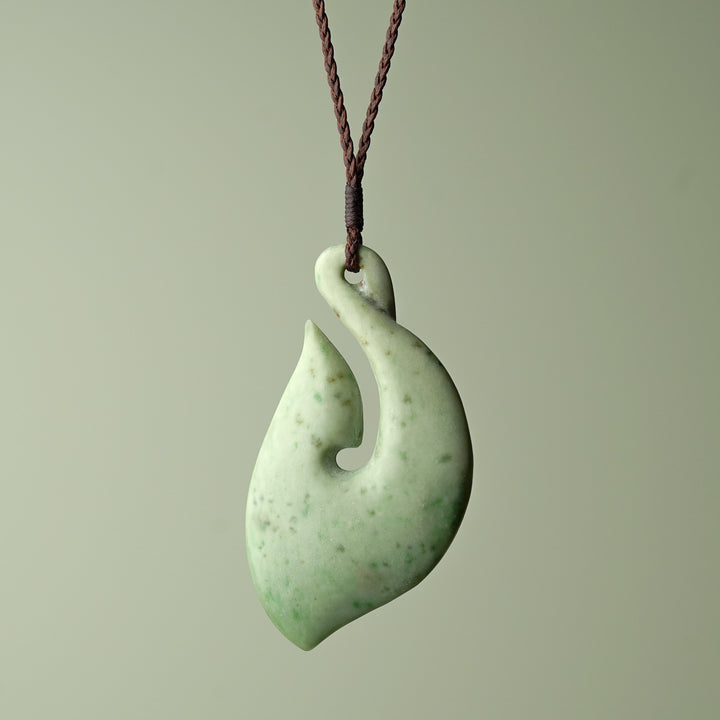 Large Inanga Greenstone Hei Matau