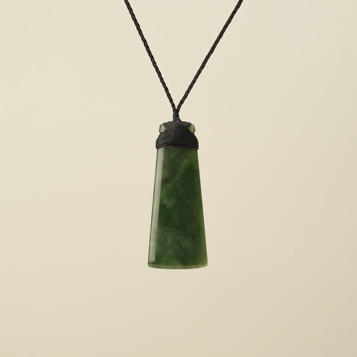 Toki Kahurangi Polished Pounamu Large Black Binding