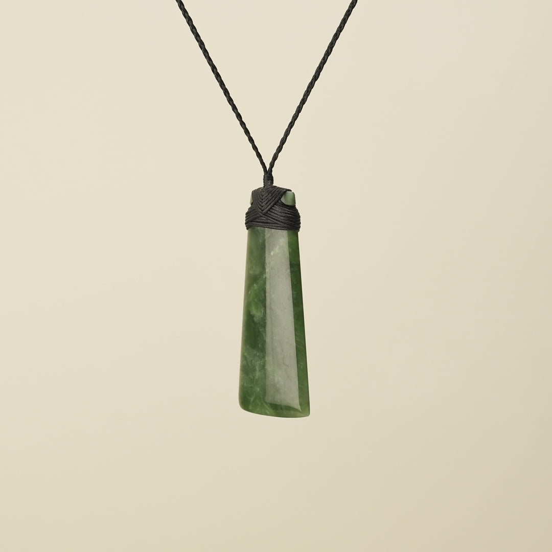 Toki Kahurangi Polished Pounamu Large Black Binding