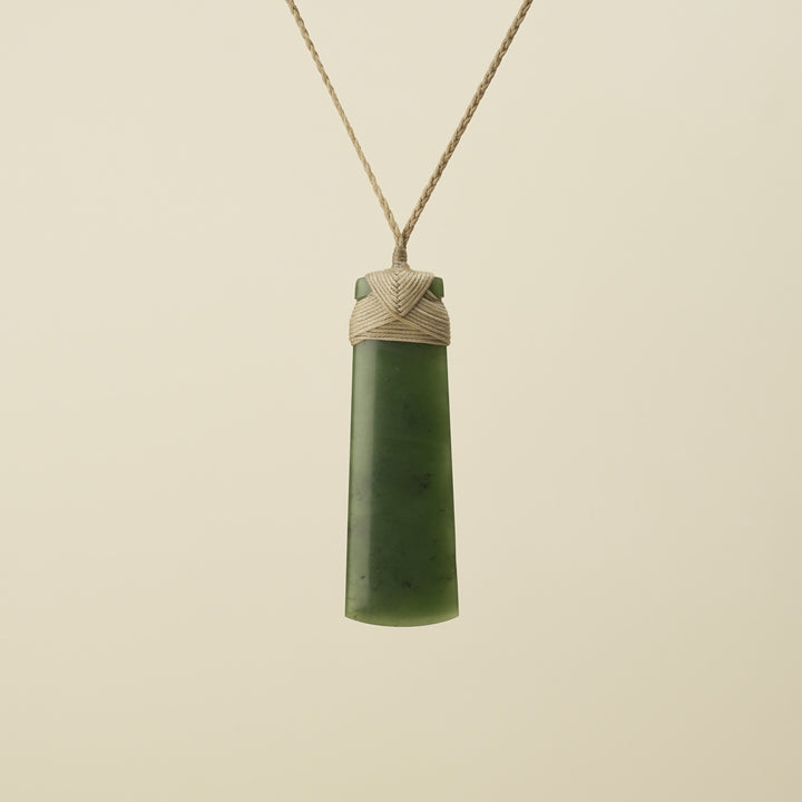 Toki Kahurangi Polished Pounamu Extra Large Tan Binding