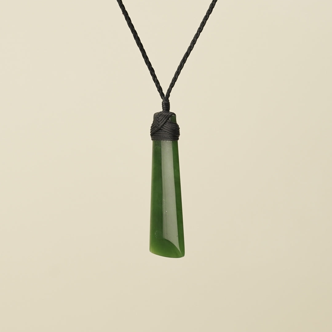 Toki Kahurangi Pounamu Medium Black Binding