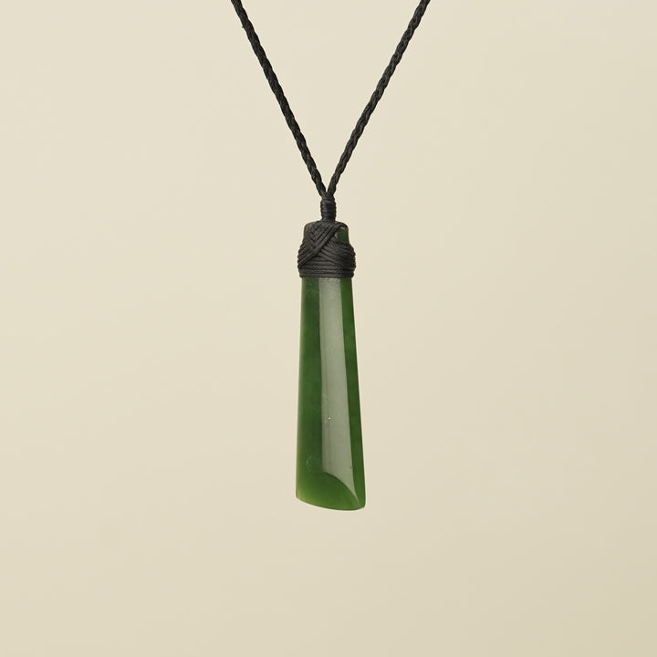 Toki Kahurangi Pounamu Medium Black Binding