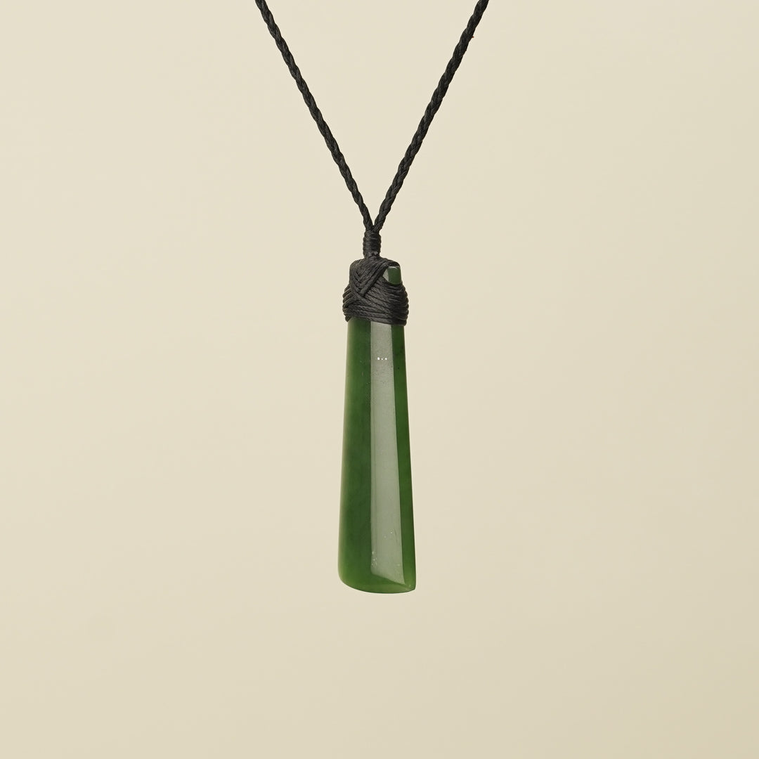 Toki Kahurangi Pounamu Medium Black Binding