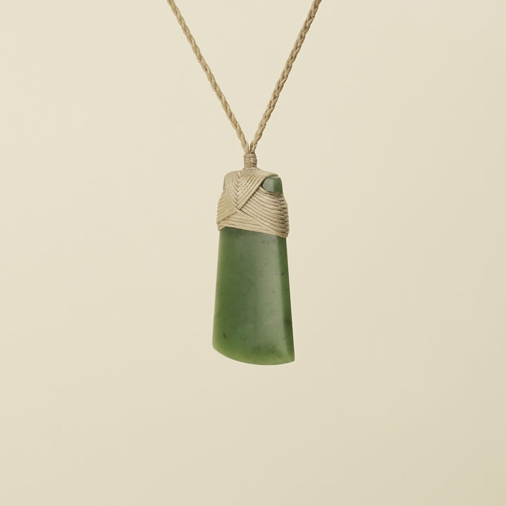 Toki Kahurangi Pounamu Medium Tan Binding