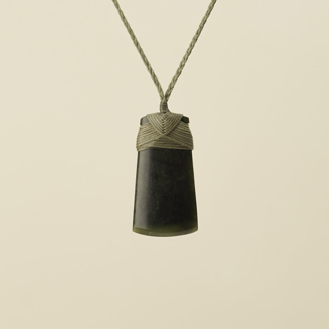 Toki Hapopo Pounamu Small Pendant Khaki Binding