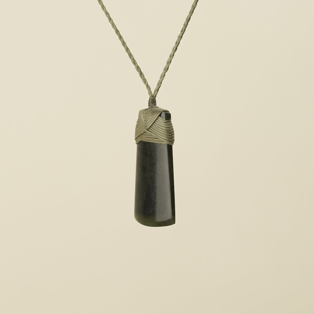 Toki Hapopo Pounamu Small Pendant Khaki Binding