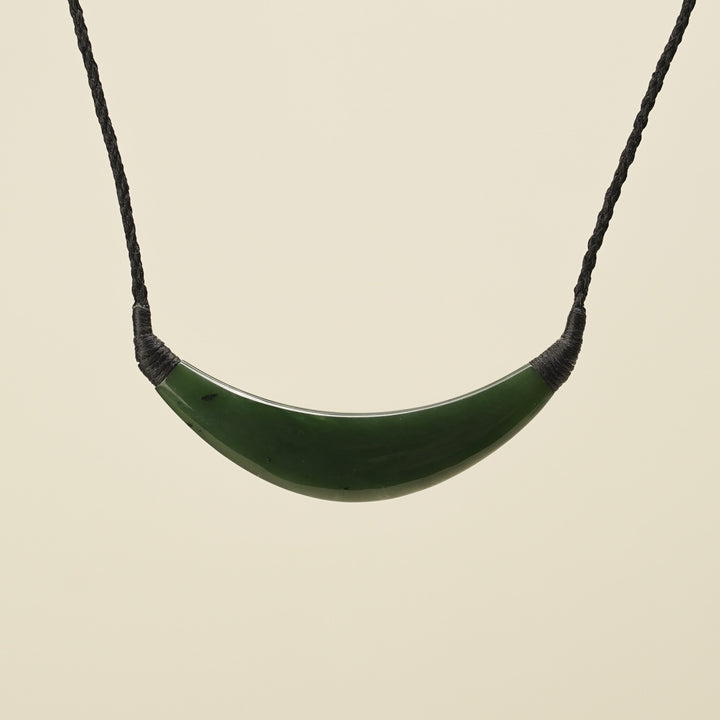Kōuma Breastplate Curved Greenstone Pendant