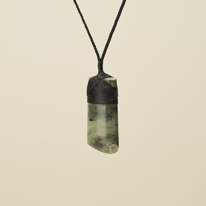 Toki Pounamu Medium Kōkopu Raukaraka