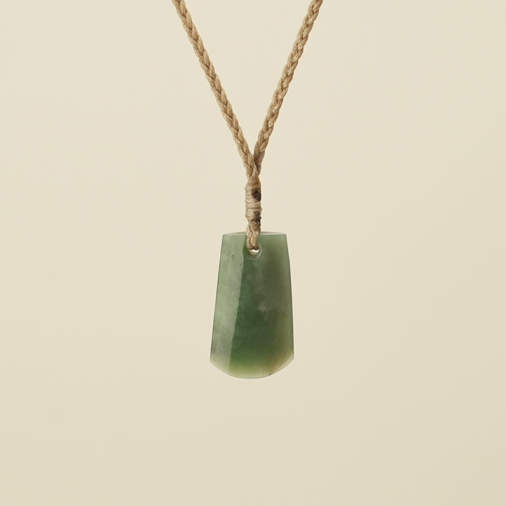 Toki Kahurangi XS Pounamu Pendant, Tan Binding