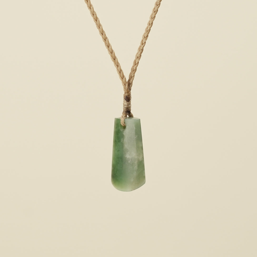 Toki Kahurangi XS Pounamu Pendant, Tan Binding