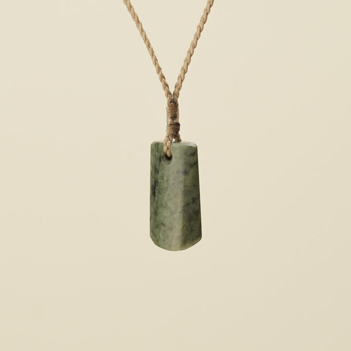 Toki Kawakawa XS Pounamu Pendant, Tan Binding