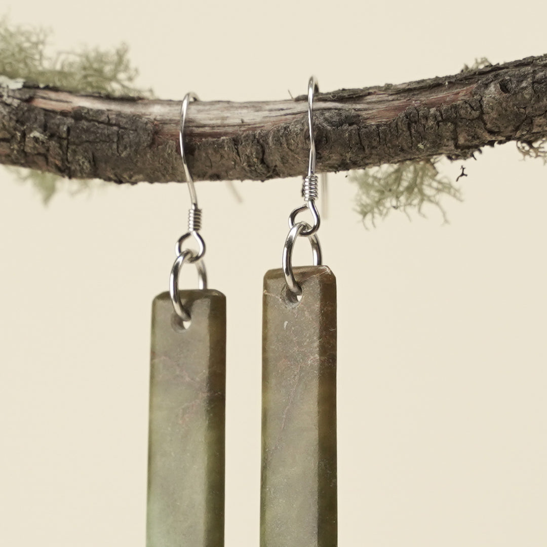Drop Inanga Pounamu Medium Earrings 46mm