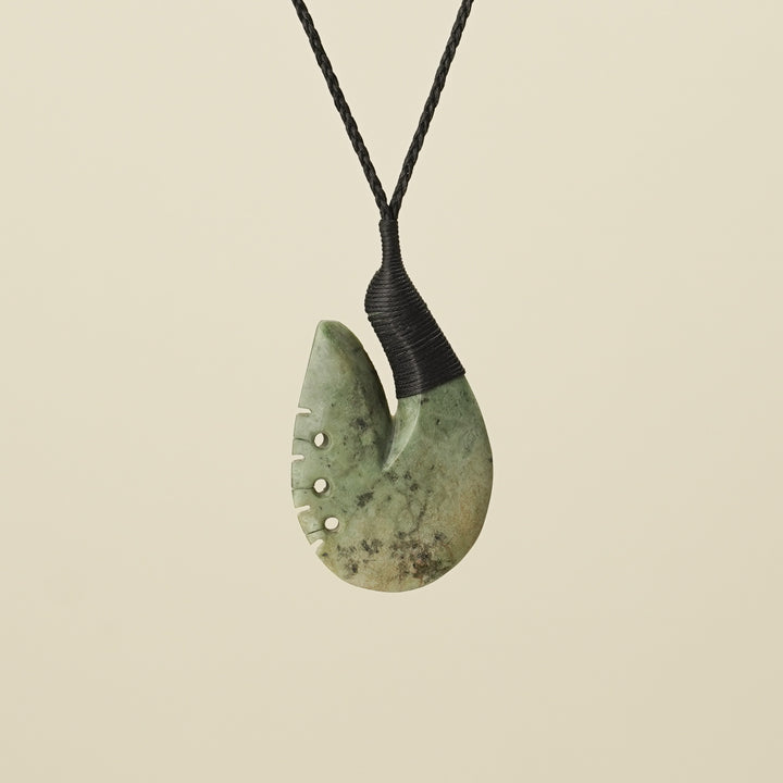 Notched Hei Matau Raukaraka Medium Pendant, Black Binding