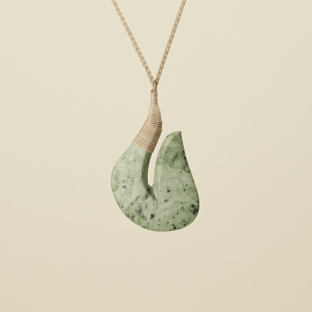 Hei Matau Kōkopu Greenstone Large Pendant, Tan Binding