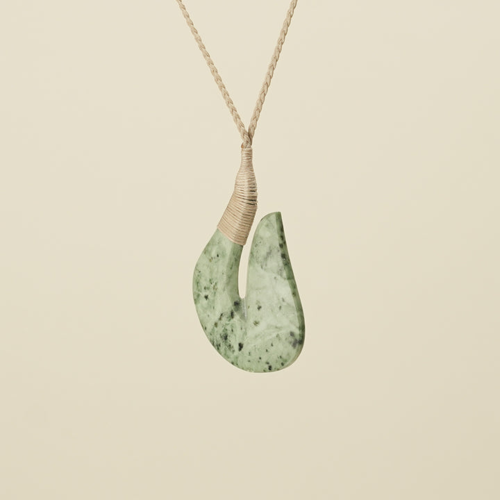 Hei Matau Kōkopu Greenstone Large Pendant, Tan Binding
