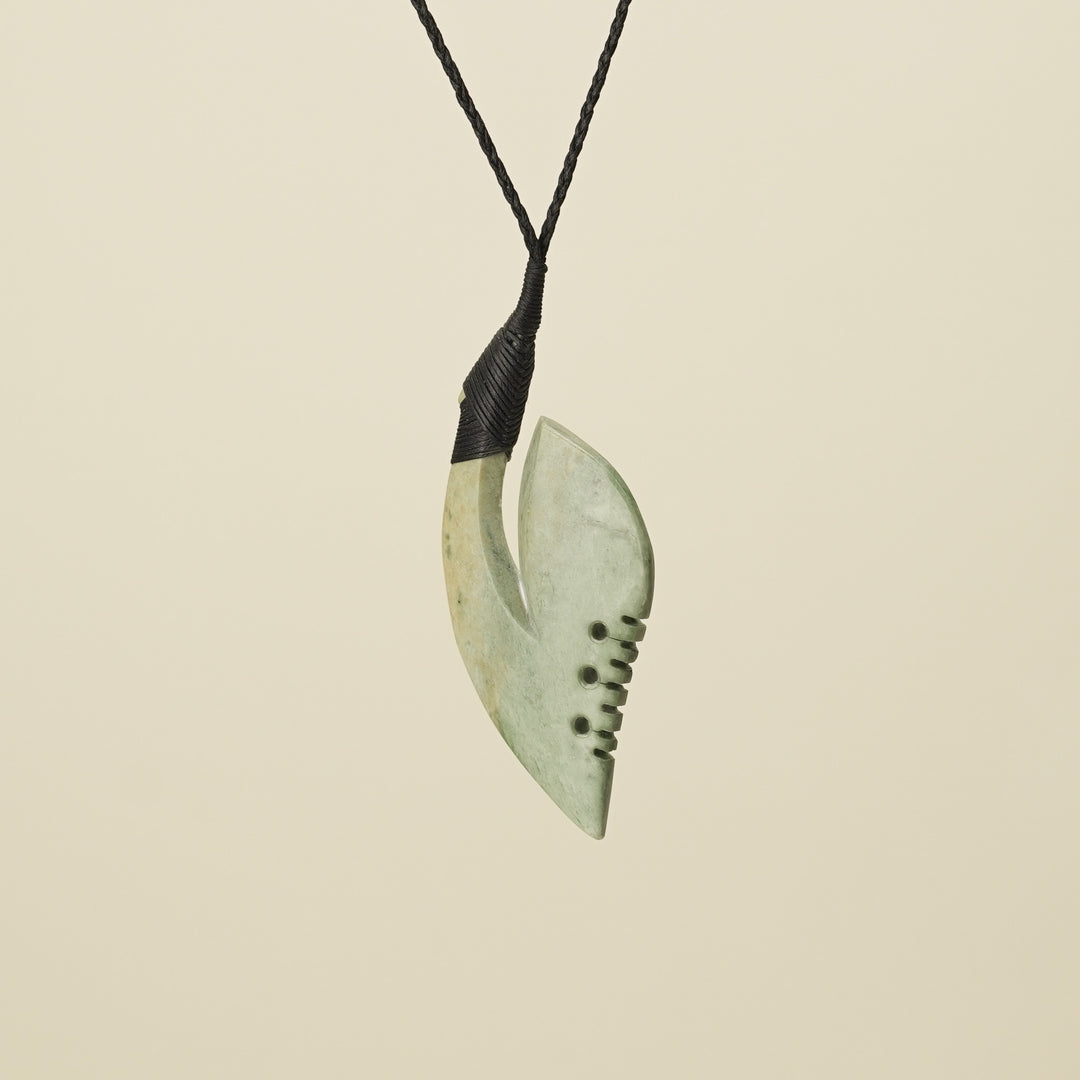 Notched Hei Matau Raukaraka Large Pendant, Black Binding