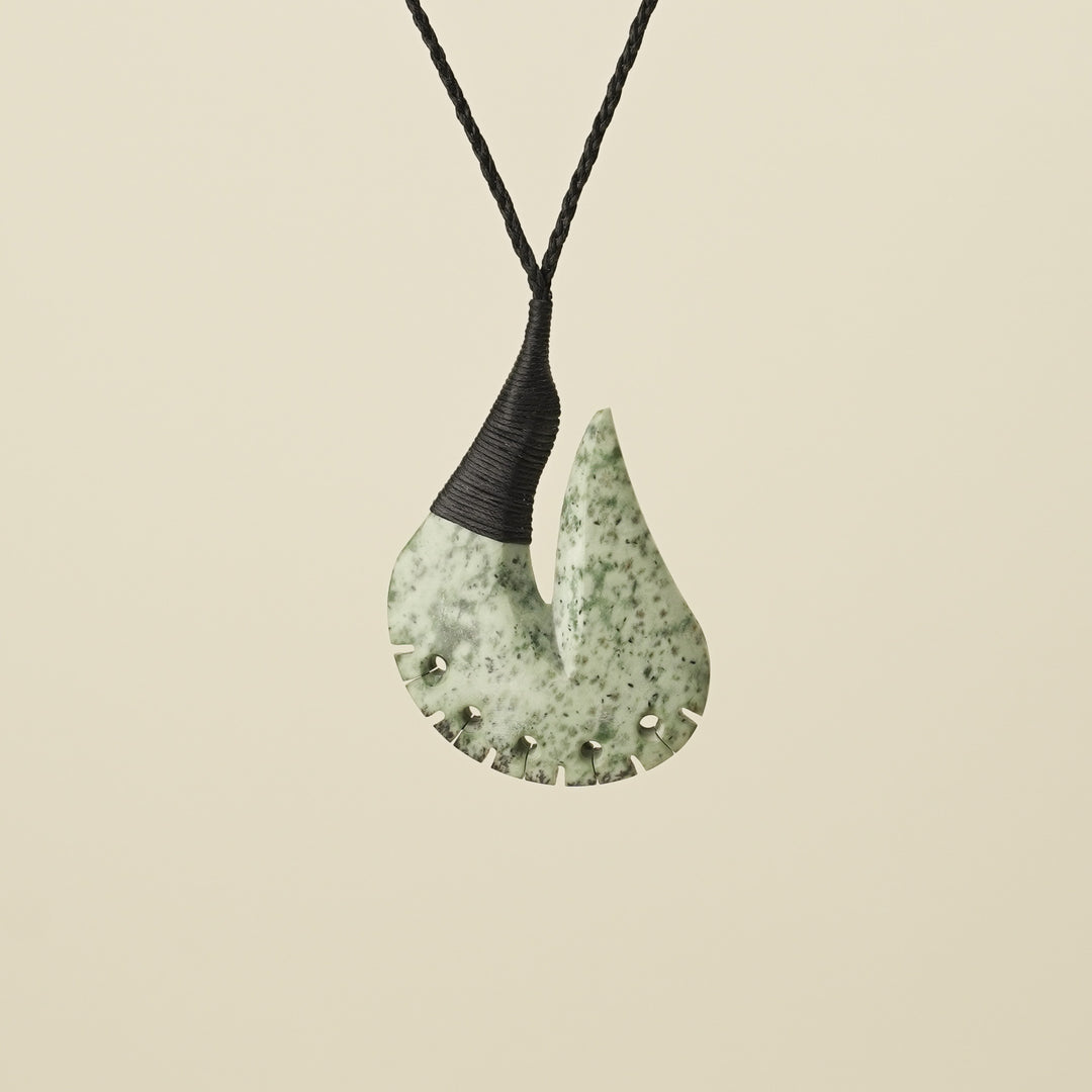 Notched Hei Matau Kōkopu Greenstone Large Pendant, Black Binding