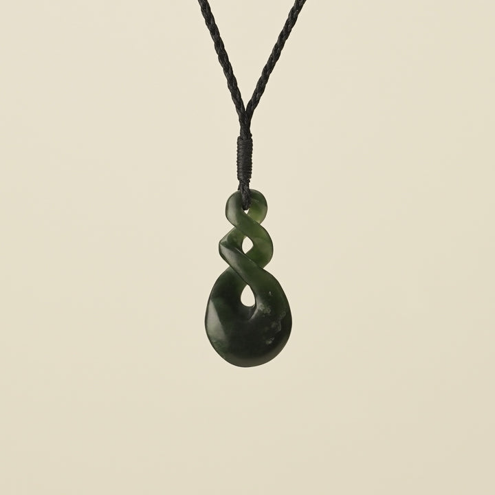 Pikorua Kawakawa Double Twist Medium Pounamu Pendant